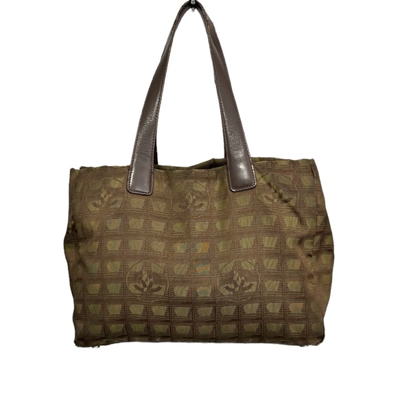 💚CHANEL Travel Line Tote - Picture 2 of 16